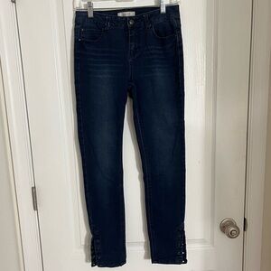 3/$25 Adam Levine Dark Wash Blue Denim Jeans Size 5 design at bottom of pant leg